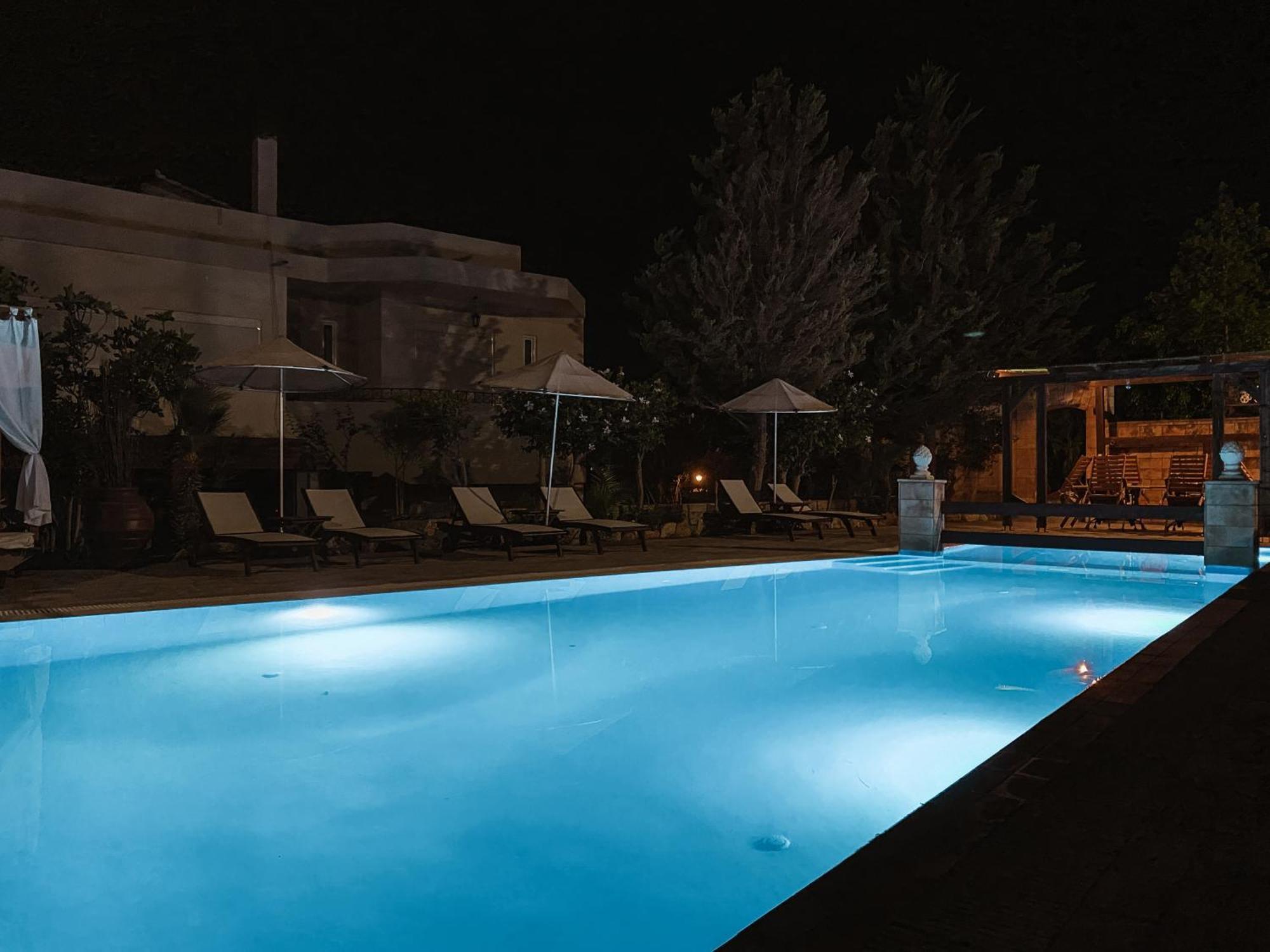 Theonia Villas Pefki  Экстерьер фото